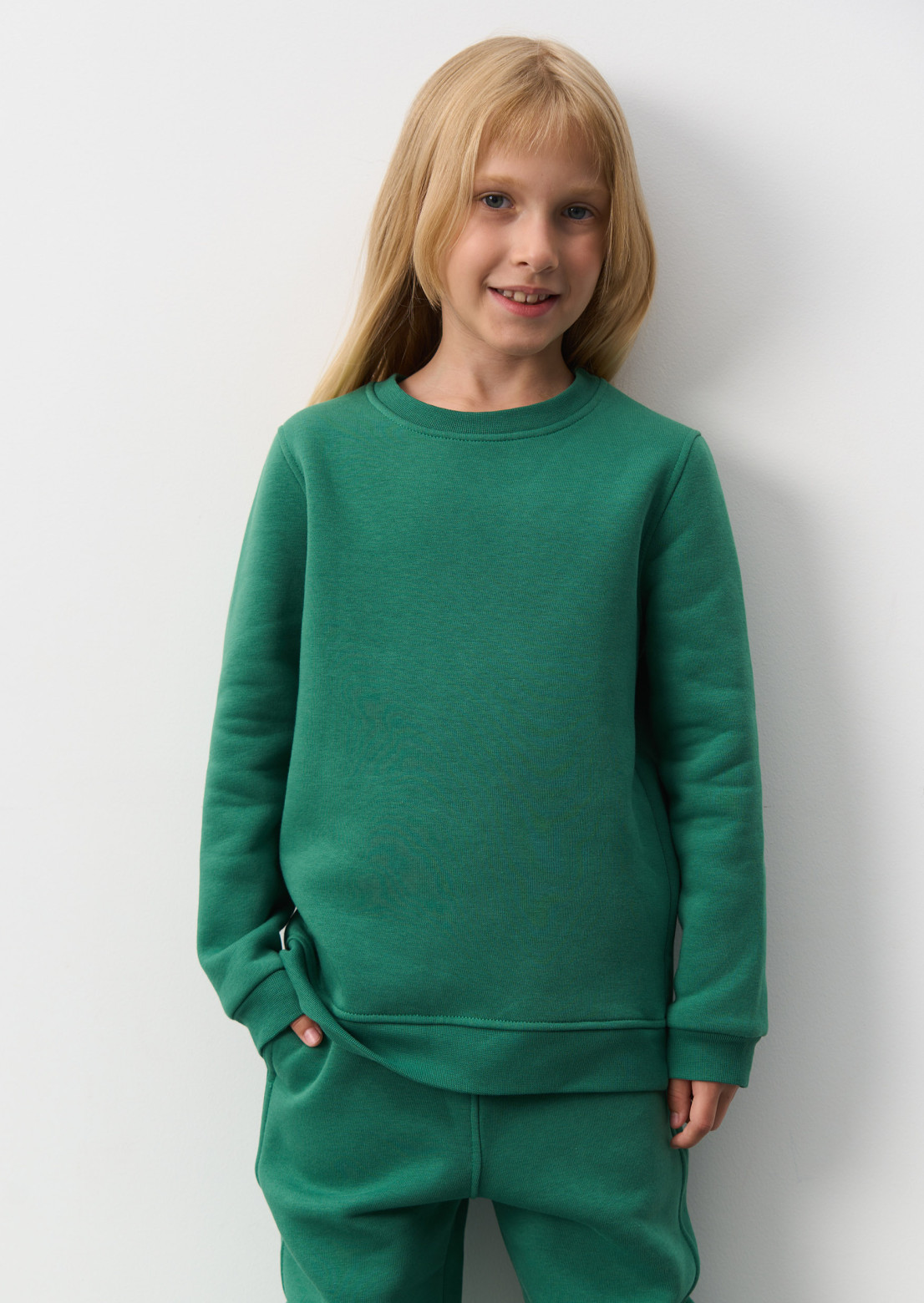 Green leaves color basic kids three-thread insulated sweatshirt